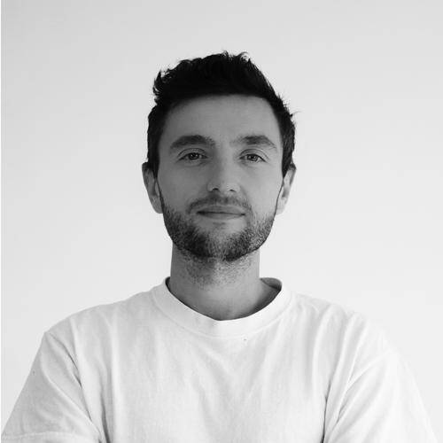 Valère D. - UI/UX Designer, Product Designer, D.A Senior