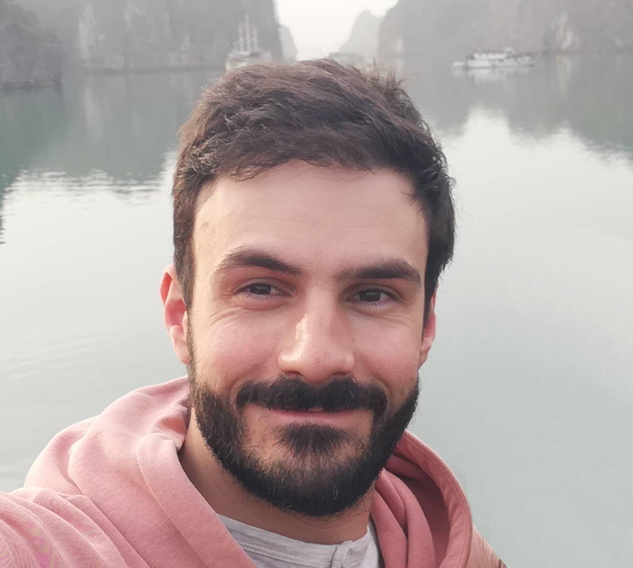 Jonas Bouscharain - Développeur, expert front