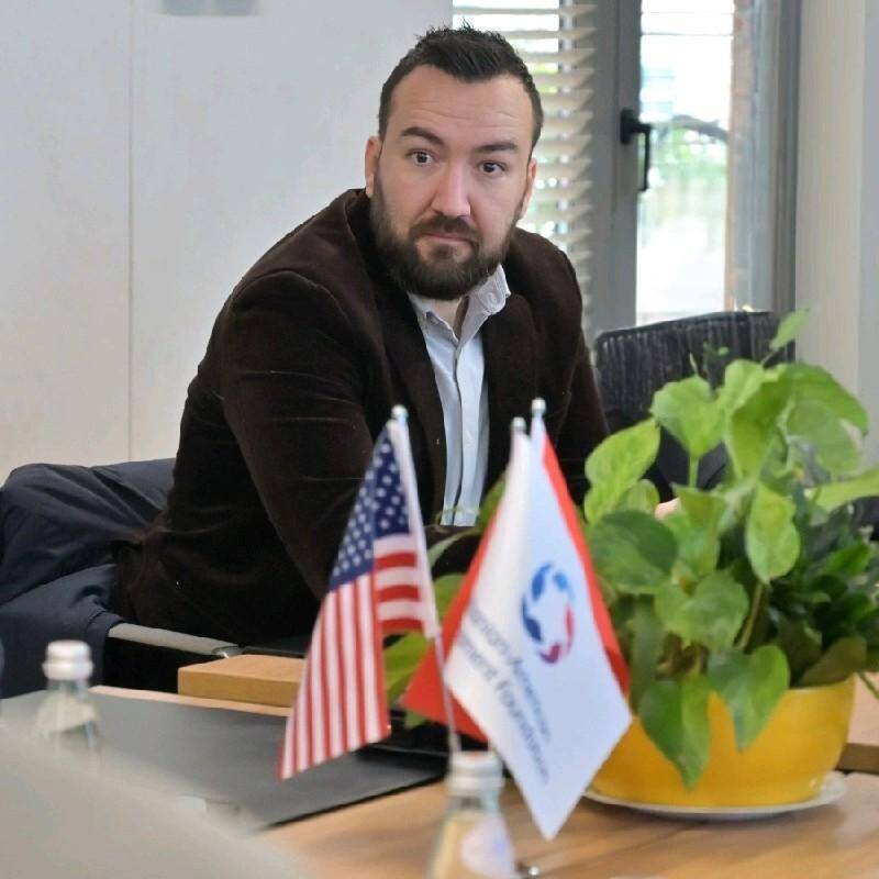 Donald Elmazi