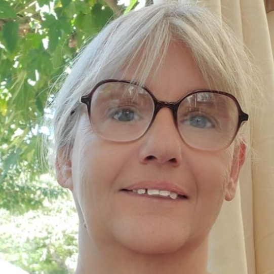 Nadine Laine