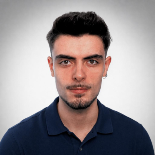 Hugo Veiga - Full-Stack JavaScript Developer | React • Angular