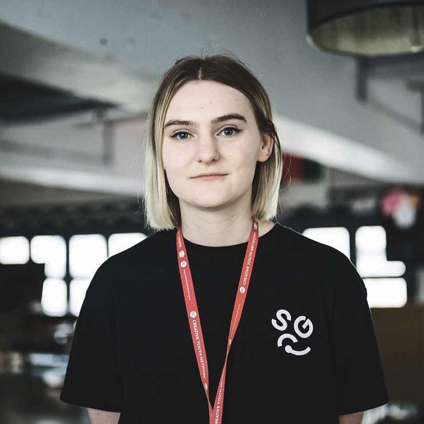 Ruth Irvine - Creative Brand, Motion and Web Designer