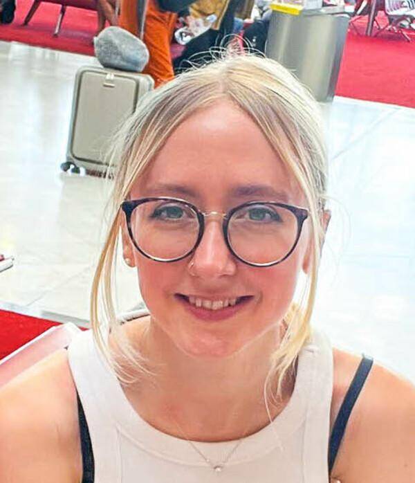 Estelle Grésillon - Développeur Frontend Senior & Designer