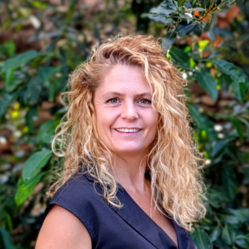 Solenne  - Sales Assistant in

Social Protection