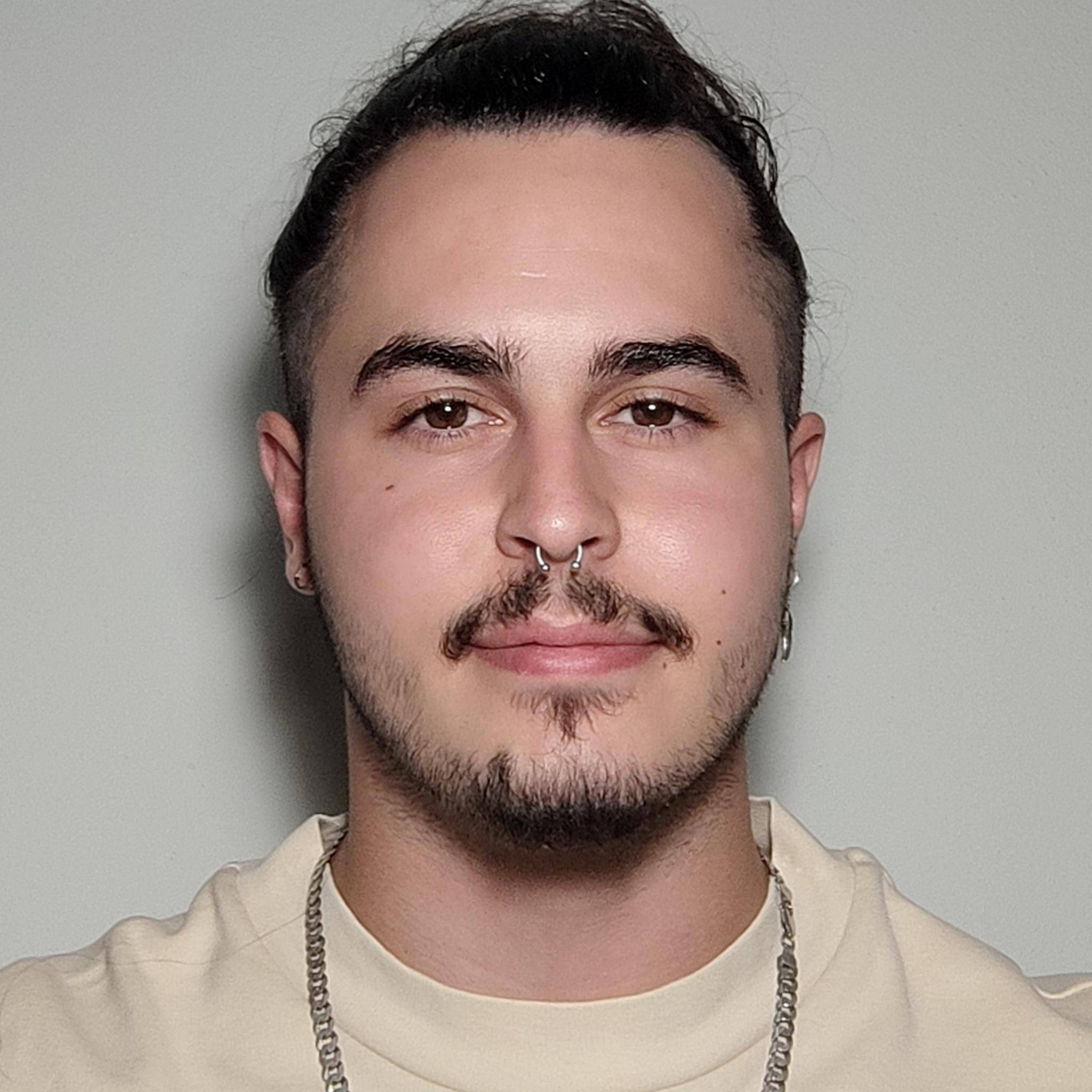 Giovanni Veiga Díaz - Arquitecto Técnico - BIM Manager