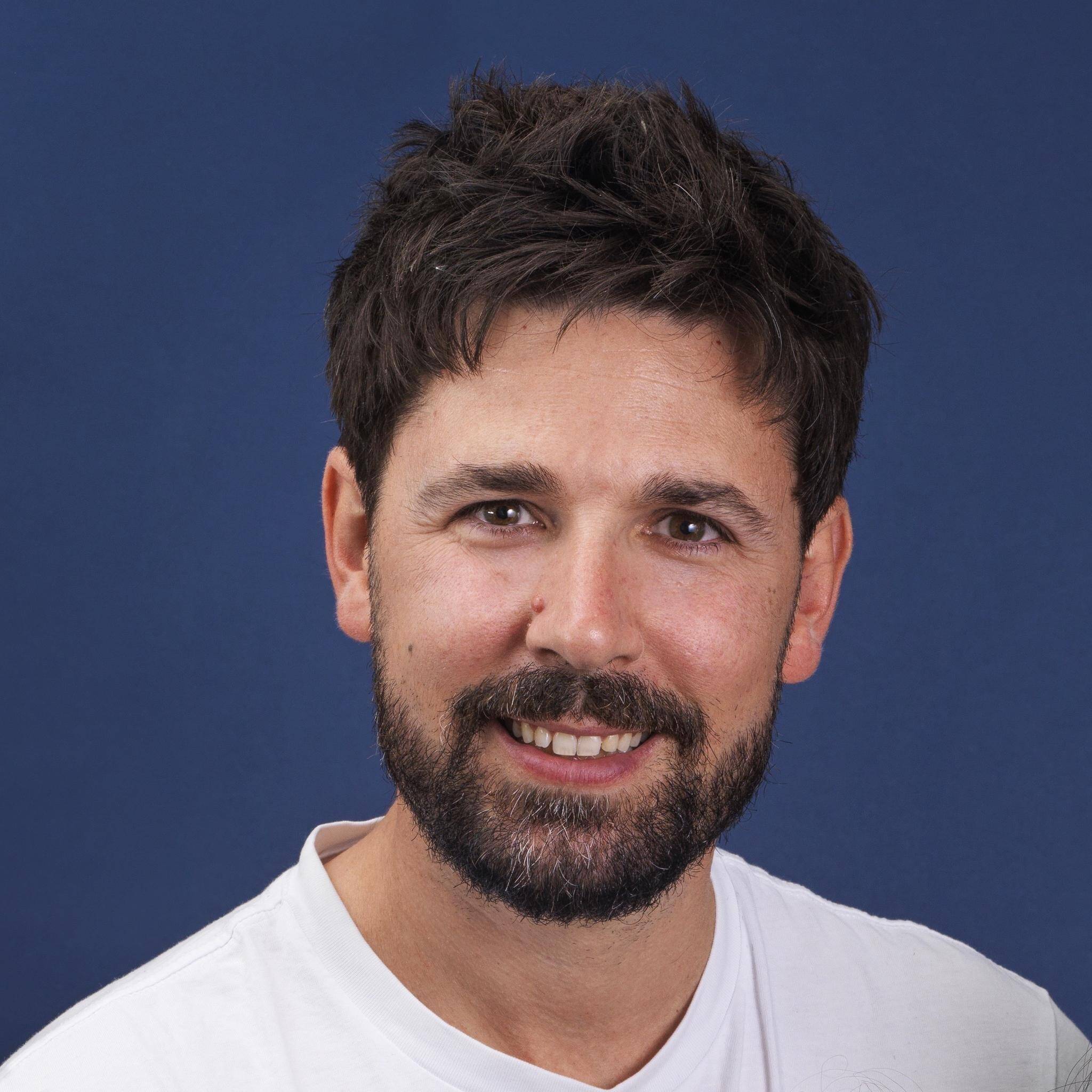 Guillaume  - Senior Project Manager · Finance sector · Transformation
