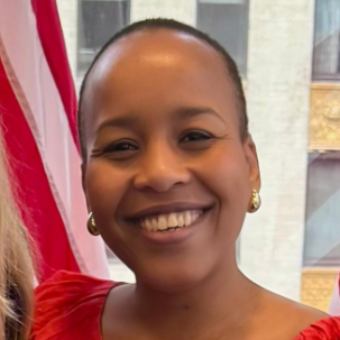 Sonia T. - Bilingual Content Strategist & Sales Enablement