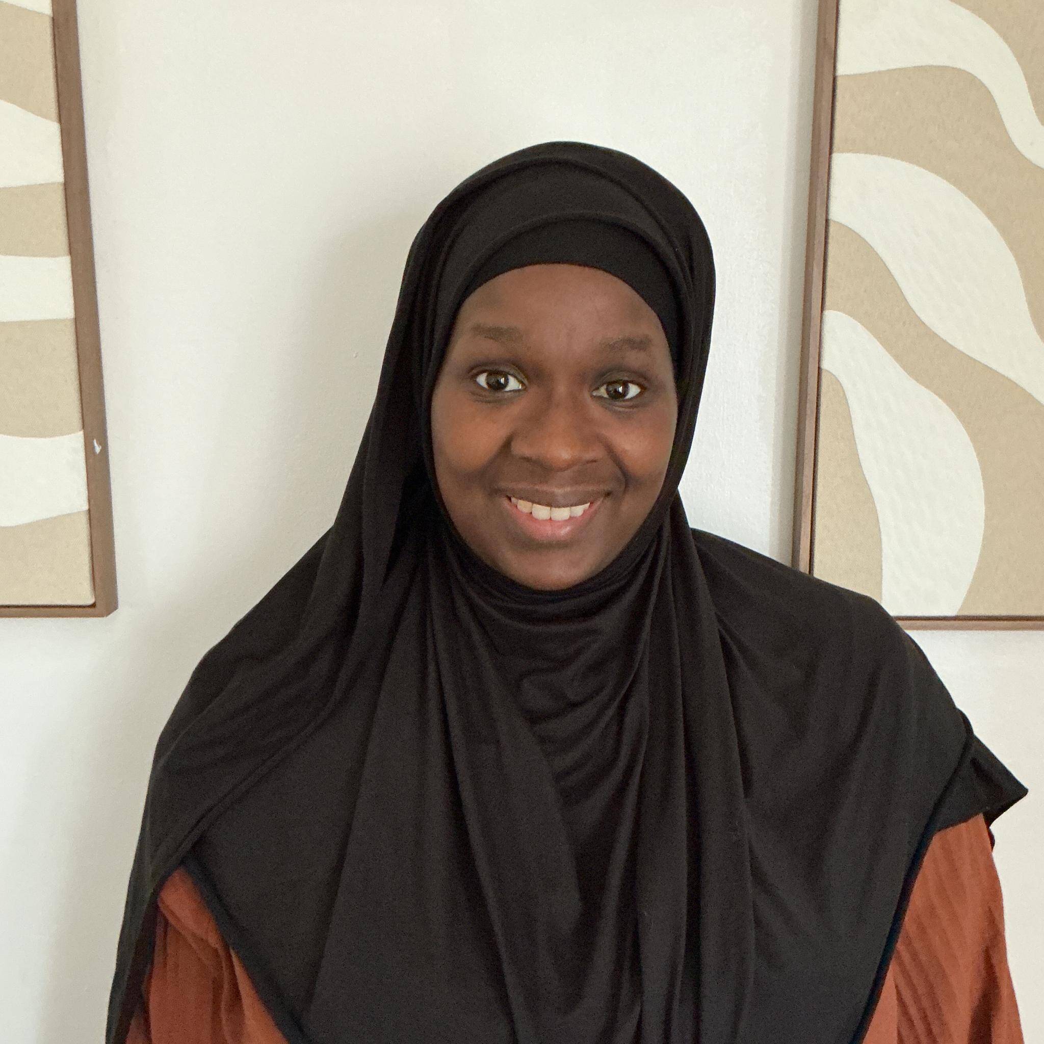 Maya S. - Assistante administrative | Gestion de dossiers