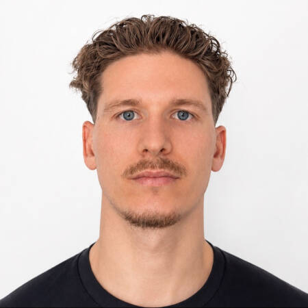 Luca Christ - Senior Full-Stack Developer (Flutter & Next.js)