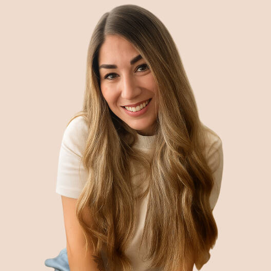 Sara Vizarro - Diseñadora Estratégica (UX, Servicios y Productos)