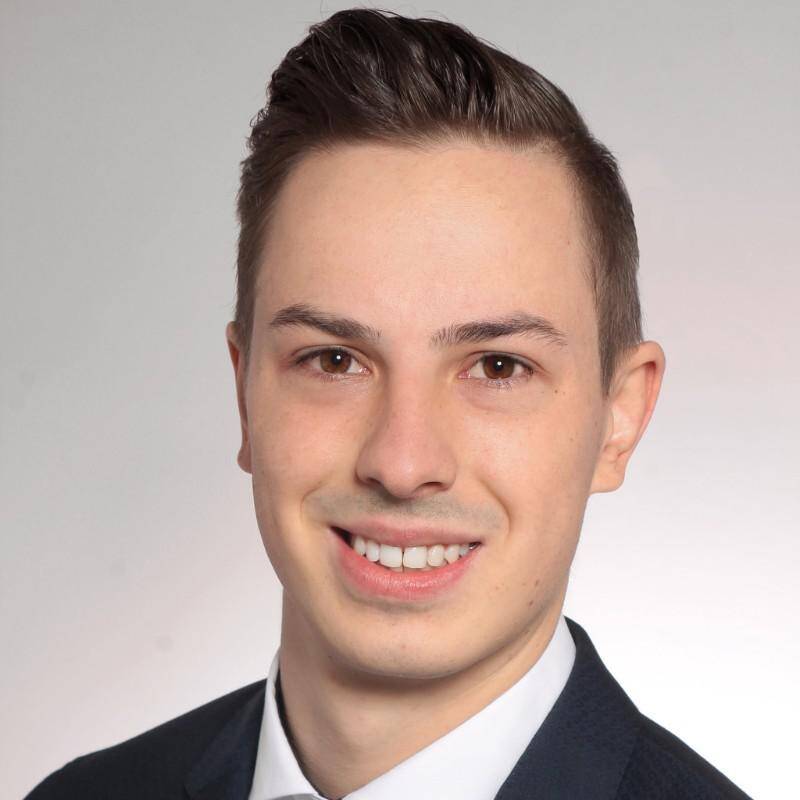 Christopher Uhrig