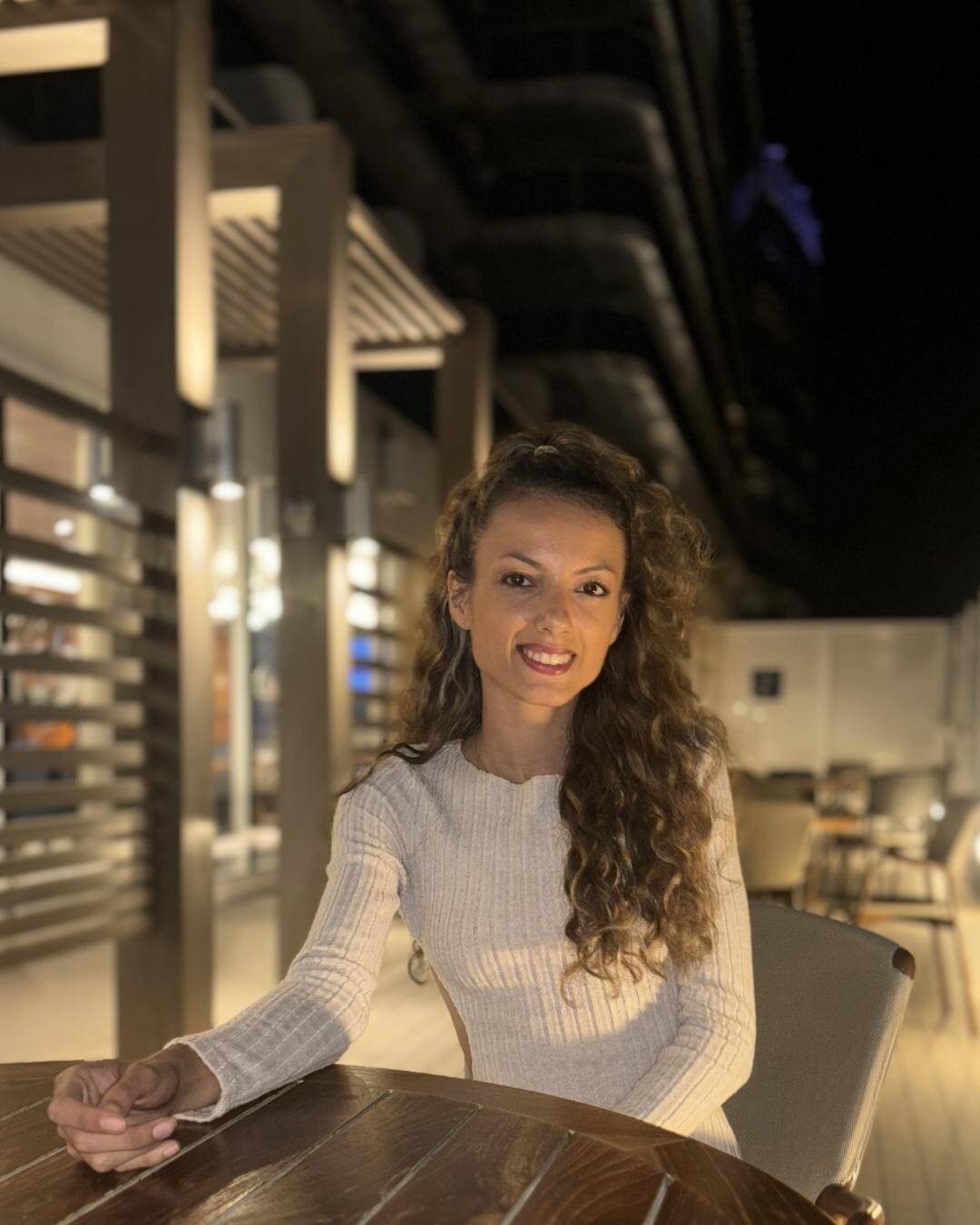 Eva Mertens - Monteuse vidéo, Créatrice UGC
