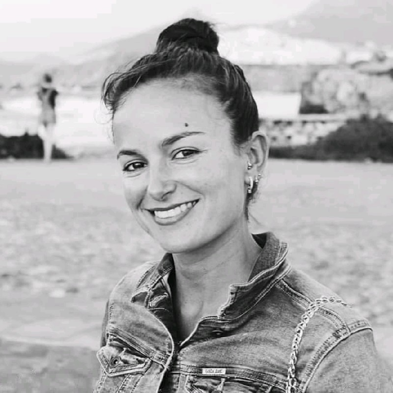 Júlia P.