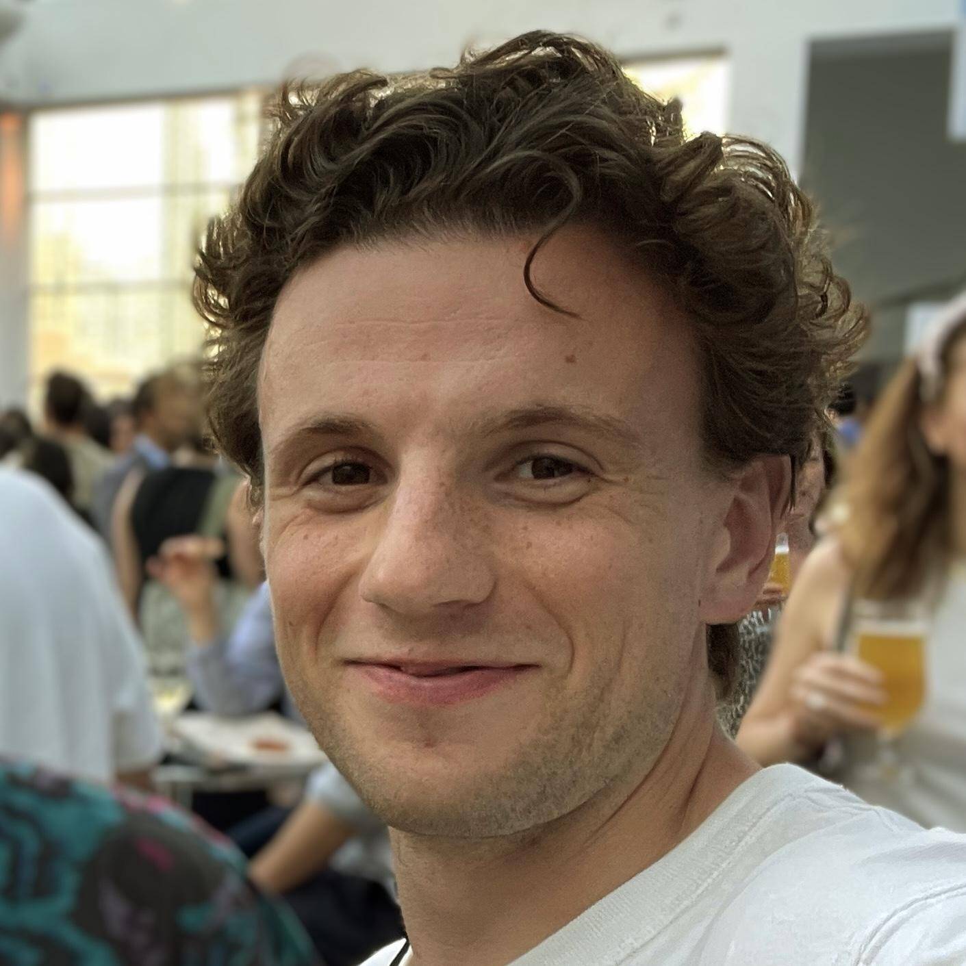 Pierre Close - Création site web 🎨 Expert WordPress + Elementor