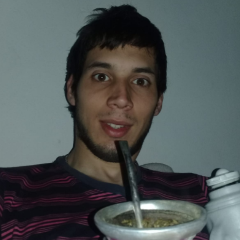 Juan Bocek - Programador full-stack área perfumería y belleza.