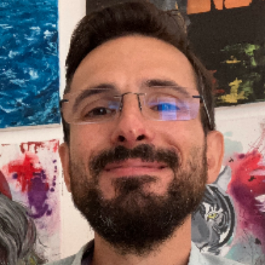 Marco Chisari - Freelance Graphic Designer