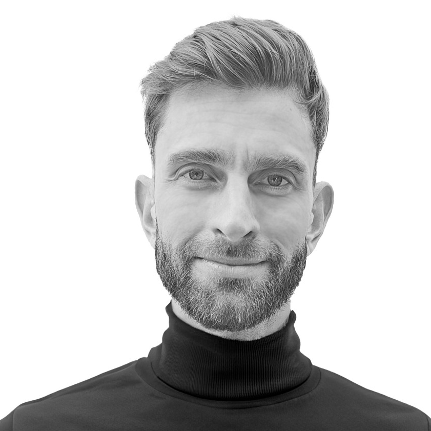 Nicolas  - Ingénieur Data, Ingénieur Bots IA, Géomaticien