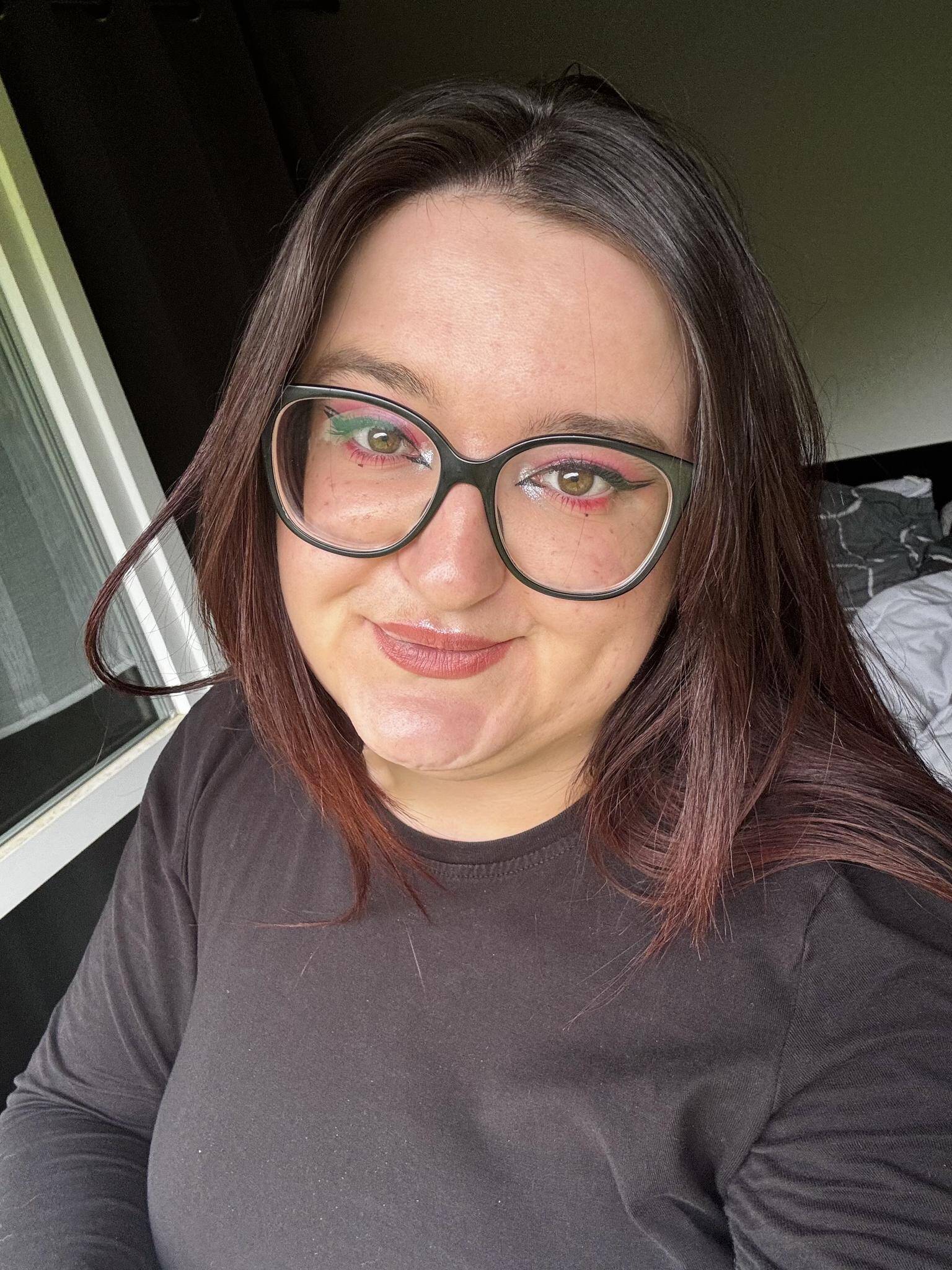 Laureen C. - Assistant virtuel -Réseaux sociaux -Saisie données