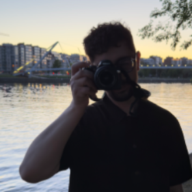 Oussama  - Monteur video / cameraman