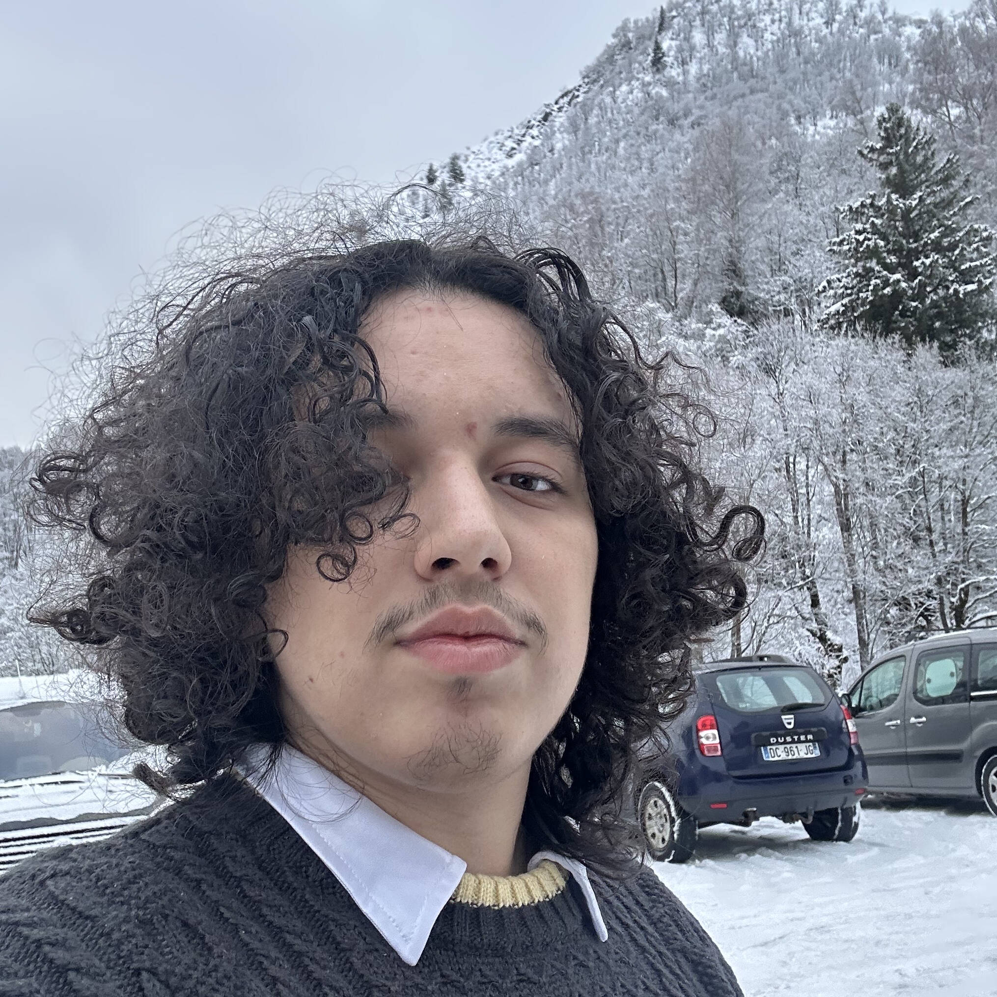 Ylies Ali Belhadj - Technicien Systèmes et Cybersecurité 