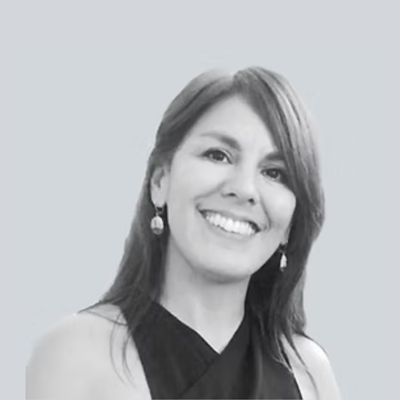 Lorena M. - Content & Go To Market Strategist | Growth Systems