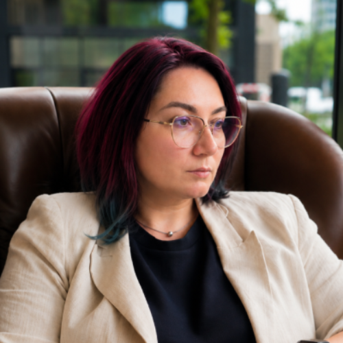 Ioana - Alexandra Popa - Data Governance & Stewardship Expert
