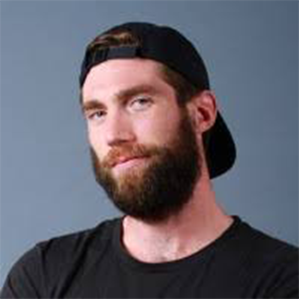 Maxime R. - DIRECTEUR DE CRÉATION