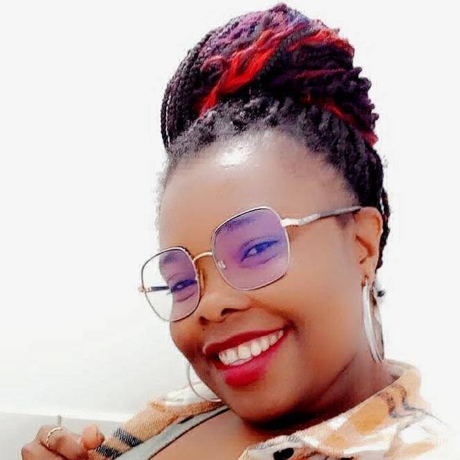 Benita  - Experte Social Media & Logistique Influence