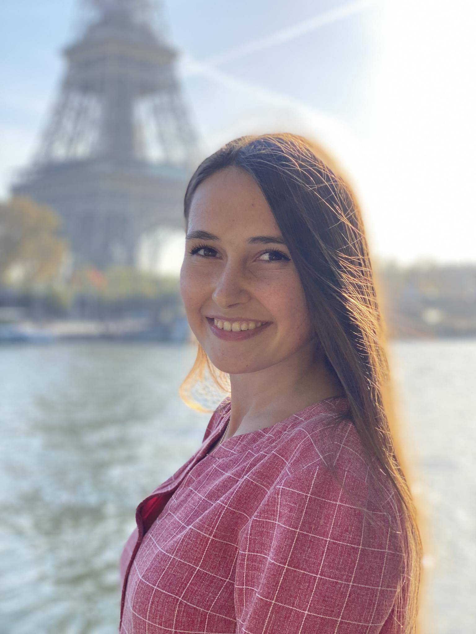 Anna  - Translator, Interpreter FR/RU/UA/EN