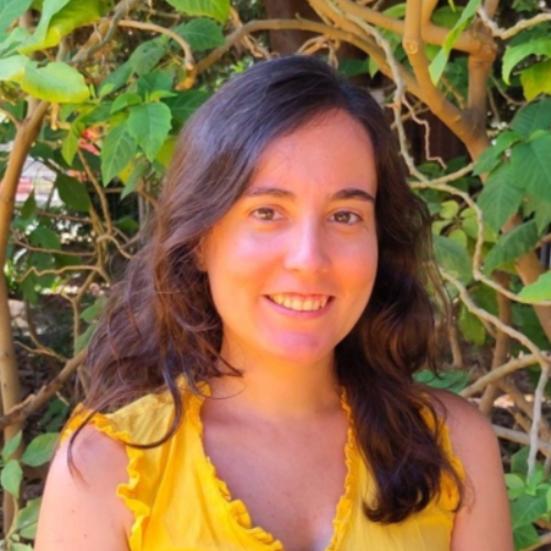Nuria Blasco Lavilla - Biology Researcher and Science Communicator