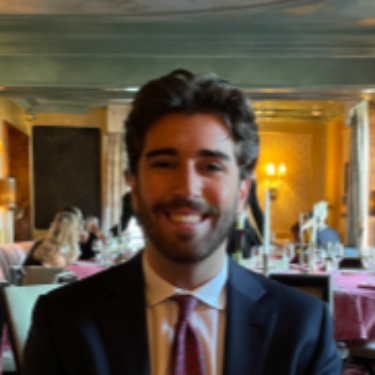 Raphael L. - Sales | ex-Analyste M&A