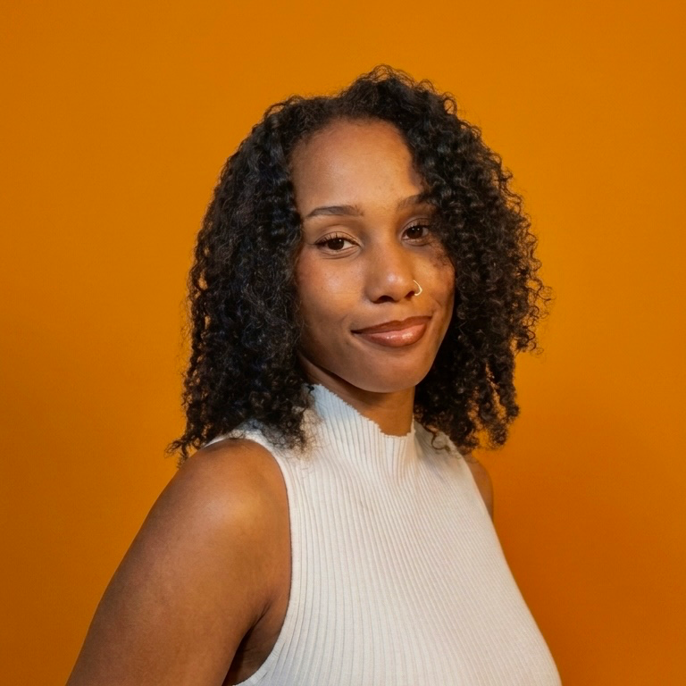 Miryam Mainge - Community Manager | Réseaux Sociaux | Instagram