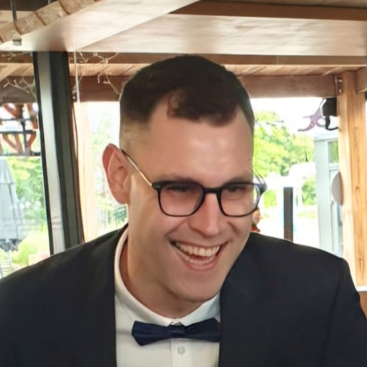 Esteban M.