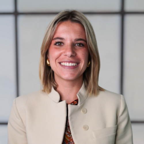 Maelly Menager - Business Manager