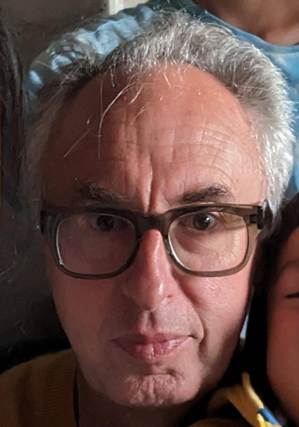 Francois-Xavier  - Grant research consultant