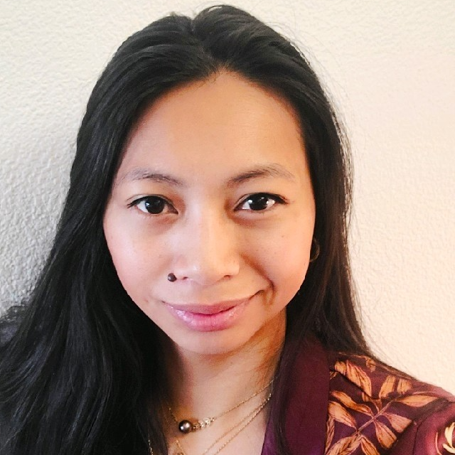 Naia  - Legal trainer