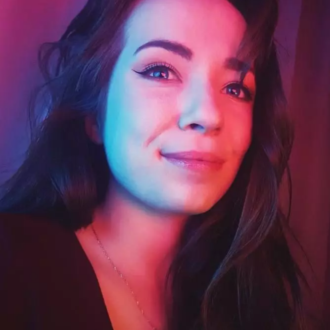 Anne-Kelly K. - Monteuse Vidéo | Graphiste
