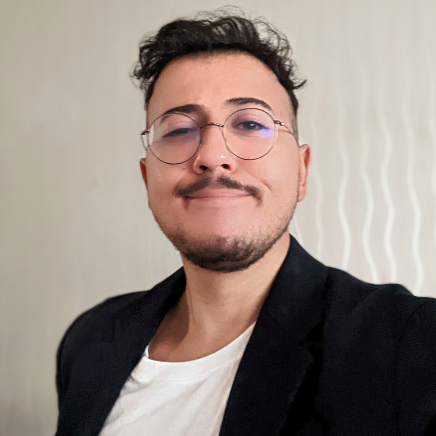 Zachary Bensalem - AI Architect  & Visual Developeur 👋