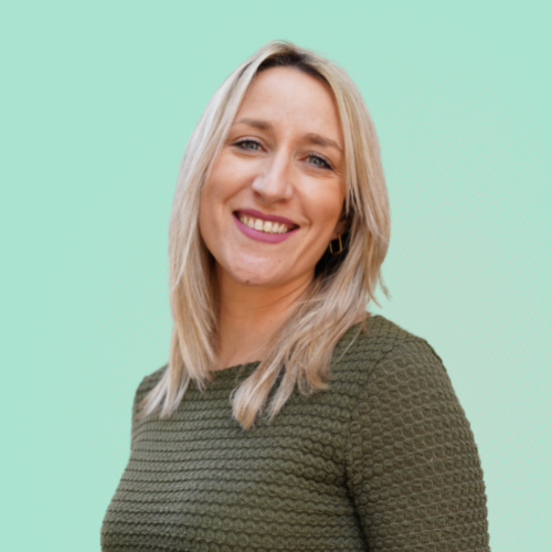 Celia Sgar - LinkedIn Consultant | B2B Personal Branding