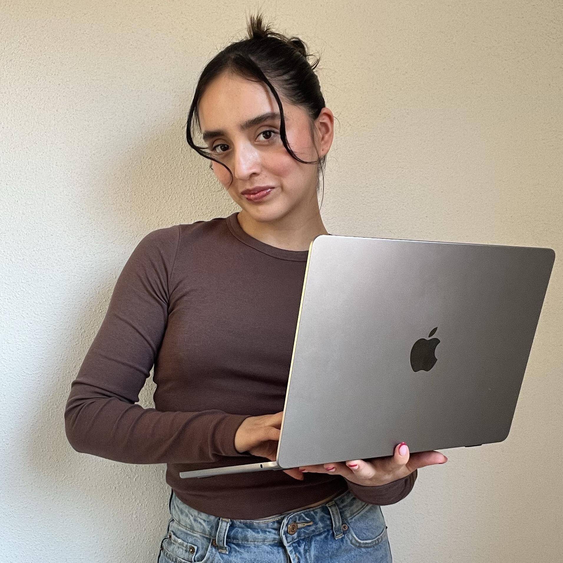 Selena Jaramillo - Creadora de contenido UGC