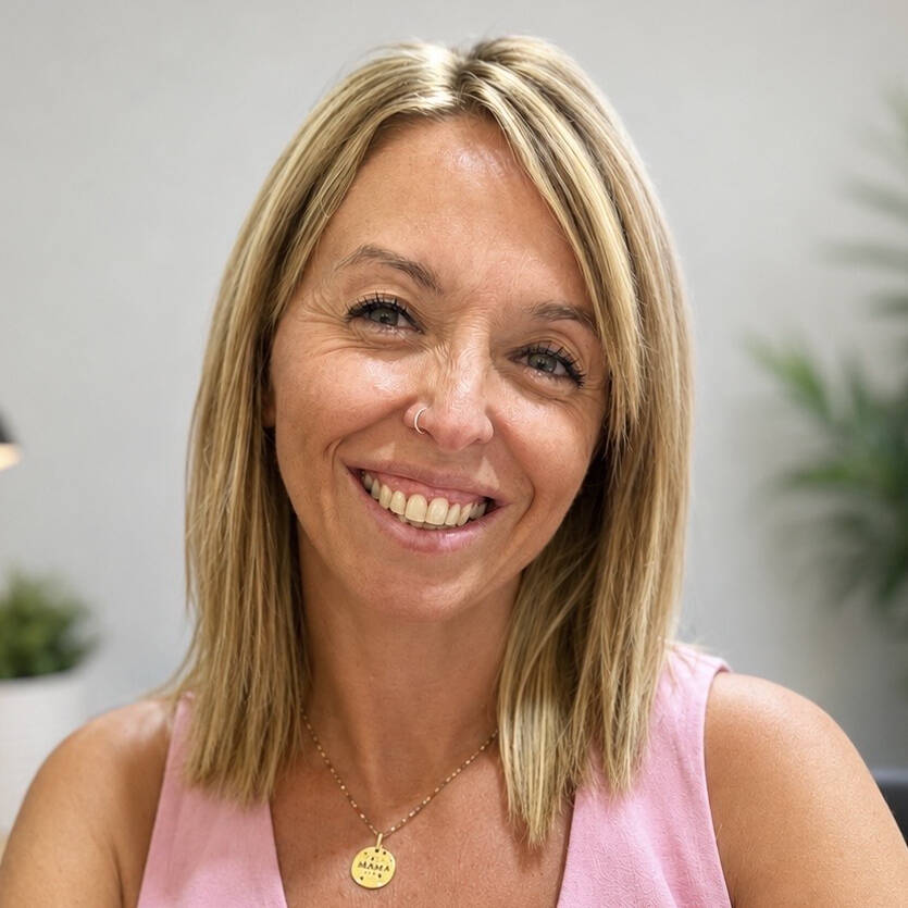 Sara Azañeiro Martínez - Asistente Administrativa | Experiencia +17 años