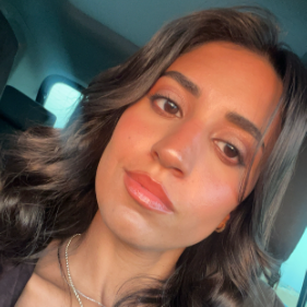 Mariam A. - Presentation Designer