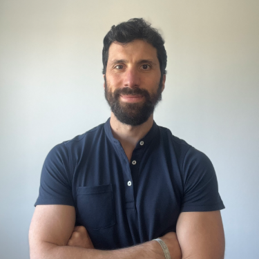 Roberto Fernández - Analytics Engineer & AI/ML Specialist