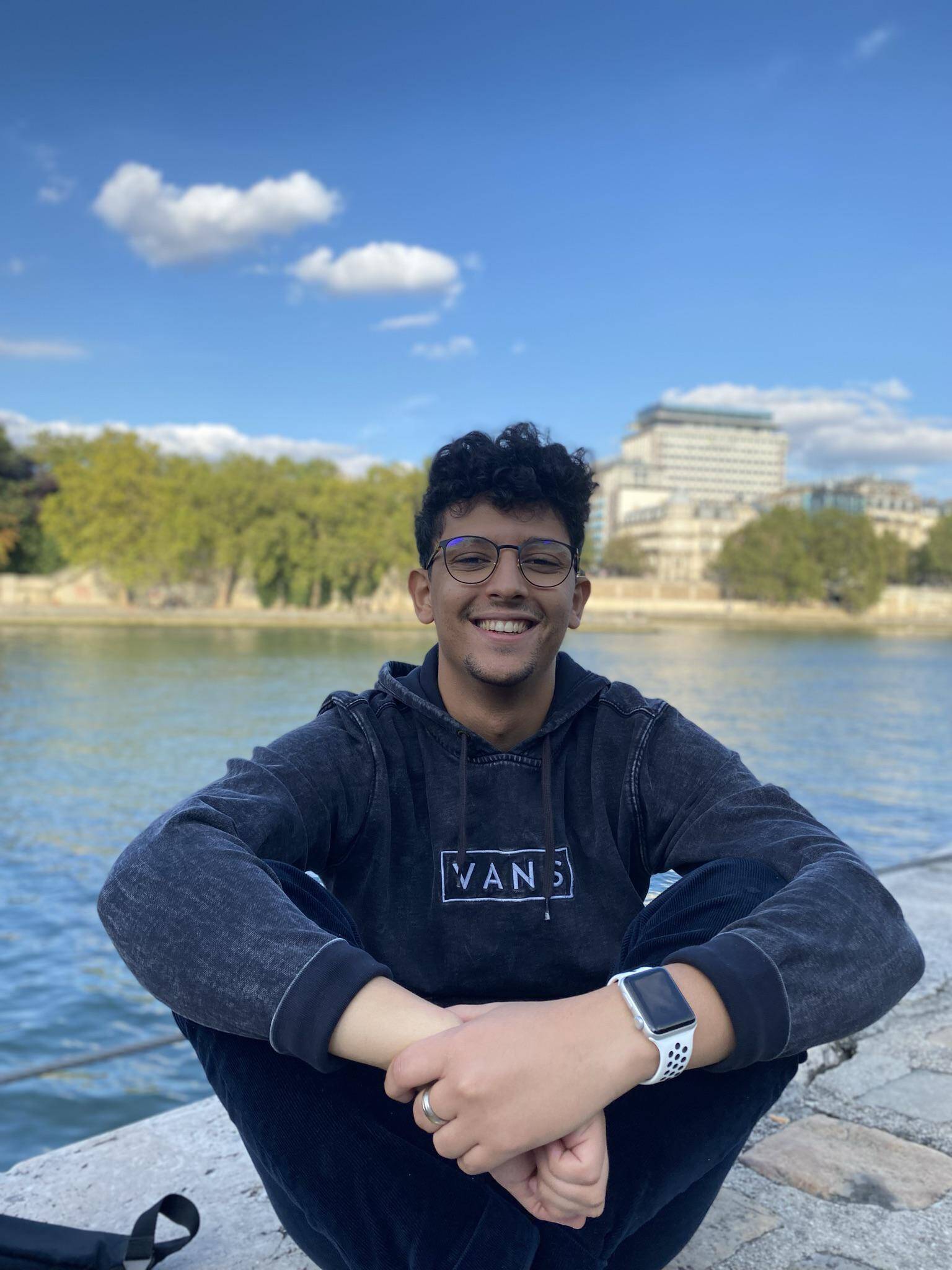 Alexandre A. - Senior AI Engineer | LLMs · Agents · Claude Code