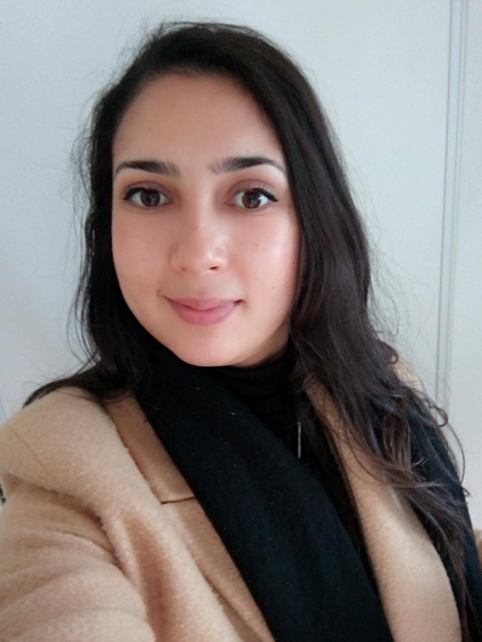Dehia B. - ARC / Consultante administrative/ Chargée ADV