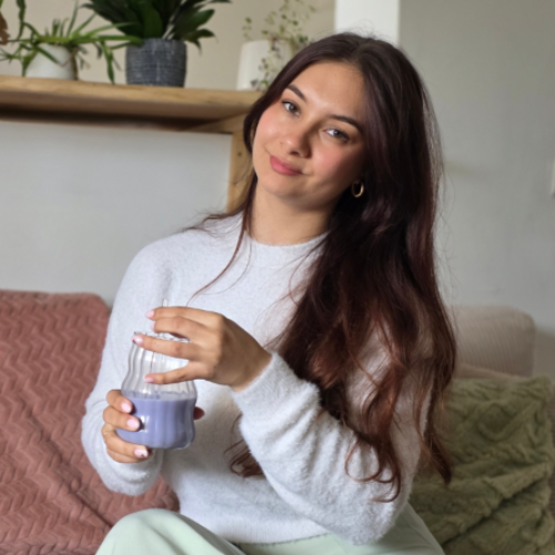 Charlotte Fernandez - Créatrice de contenu UGC