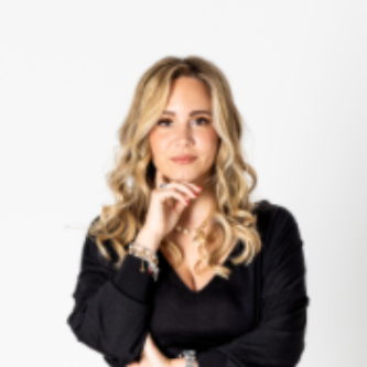 Giorgia V. - Business Operations Specialist | Accounting