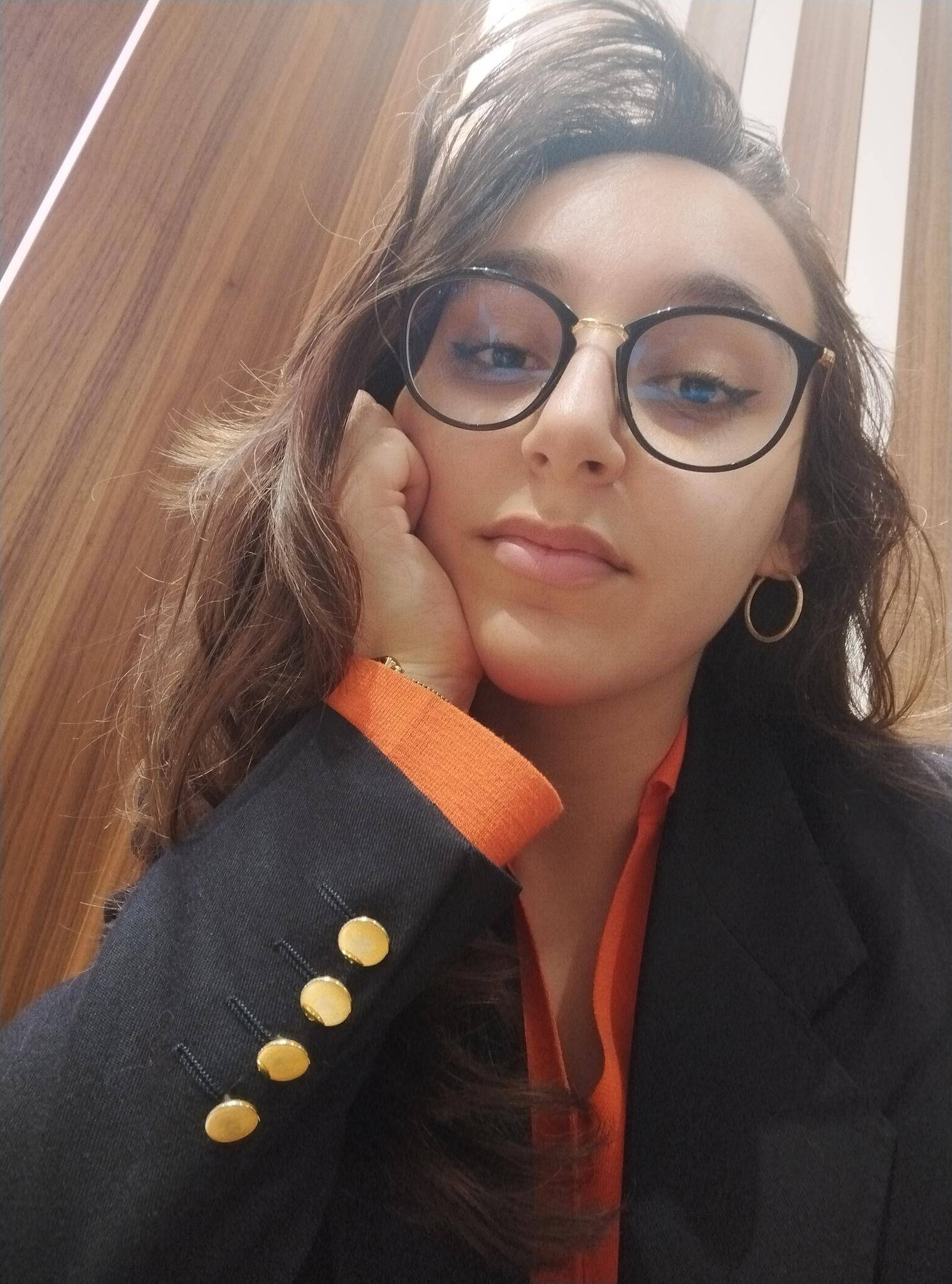 Elise D. - COO - Cheffe de Projet et Stratégie d'entreprise