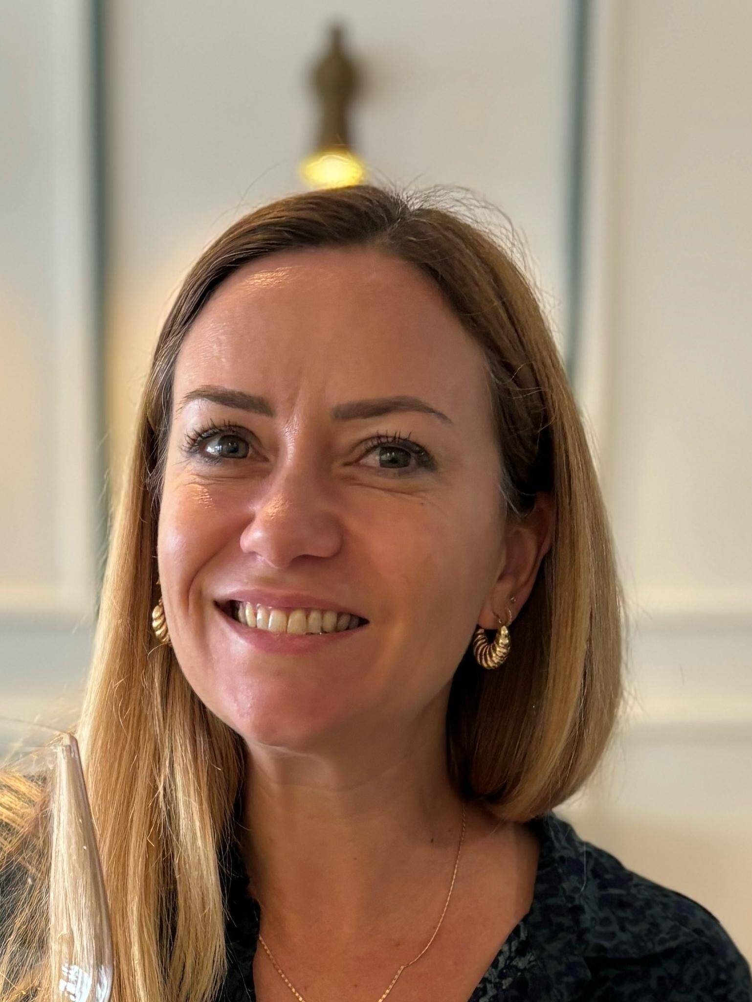 Julie R. - Relations presse