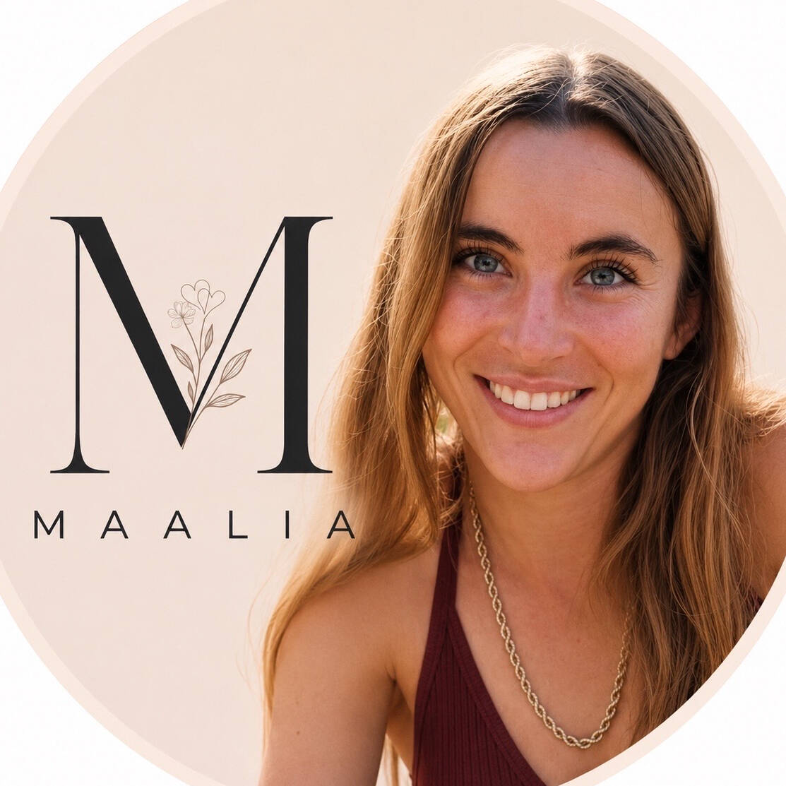 Marine Carneiro-Correia - Community Manager